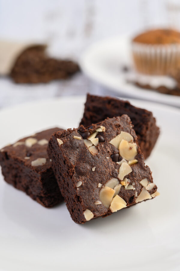 Brownies with Walnuts ( per piece)